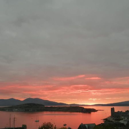 Central Oban Studio With Stunning View Экстерьер фото